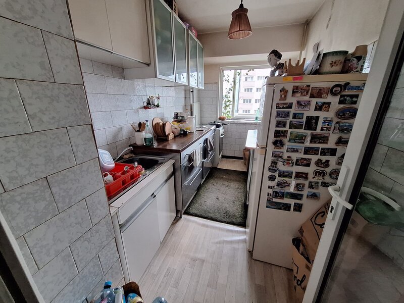 Iuliu Maniu 184 A, Militari.